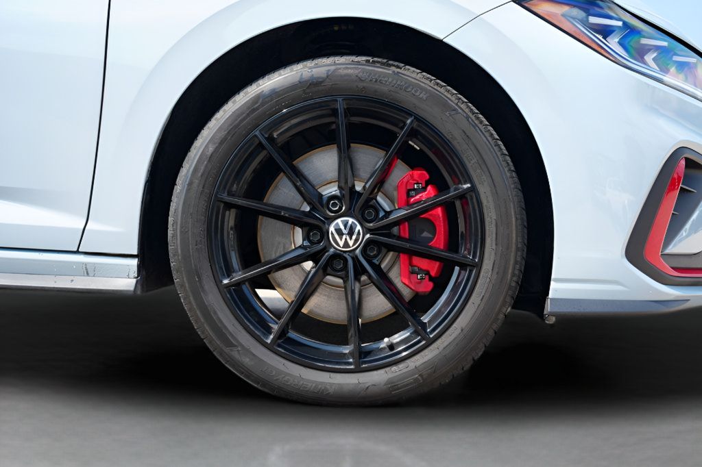 Used 2025 Volkswagen Jetta GLI Autobahn w/ GLI Black Package FWD image 9