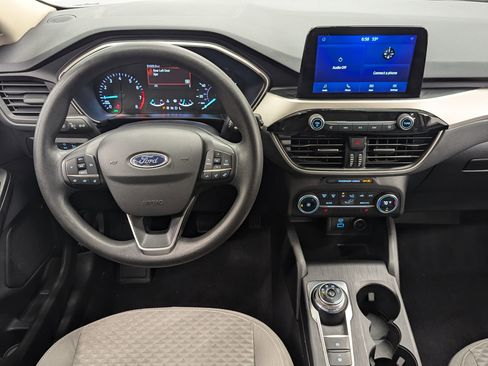 Used 2020 Ford Escape SE image 22