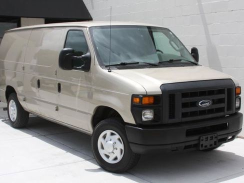 Used 2008 Ford E-150 and Econoline 150 RWD image 5