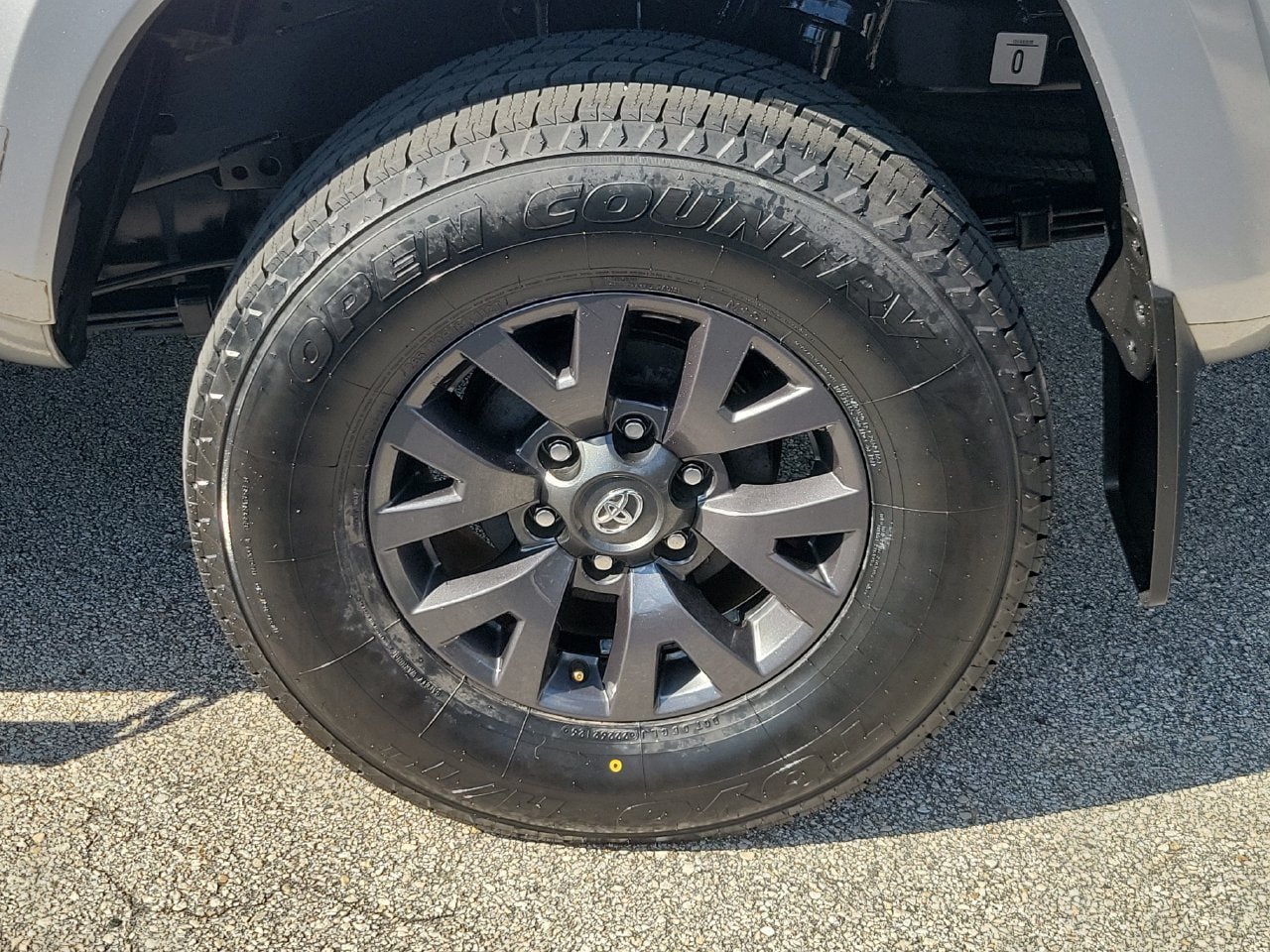 Used 2021 Toyota Tacoma SR5 RWD image 5