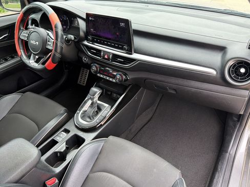 Used 2022 Kia Forte GT-Line w/ GT-Line Technology Package FWD image 27