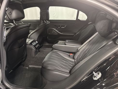 Used 2025 Mercedes-Benz S 63 AMG S image 31