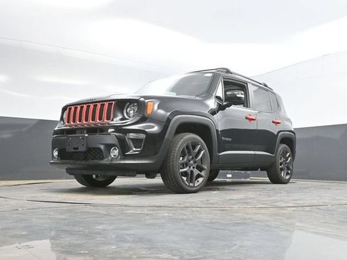 Used 2019 Jeep Renegade Limited w/ Quick Order Package 22P AWD/4WD image 36