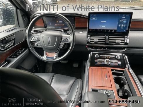 Used 2023 Lincoln Navigator L Reserve AWD/4WD image 10
