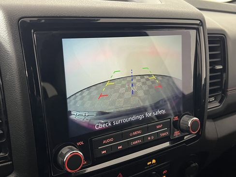 Used 2022 Nissan Frontier PRO-4X w/ Technology Package image 29