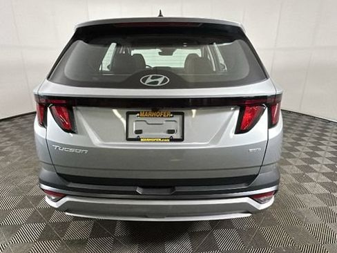 Used 2026 Hyundai Tucson SE AWD/4WD image 3