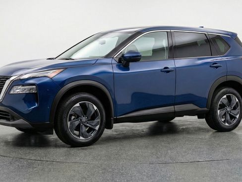 Used 2025 Nissan Rogue SV FWD image 3