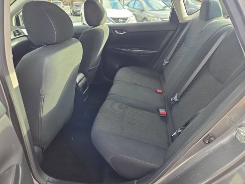 Used 2019 Nissan Sentra S image 17