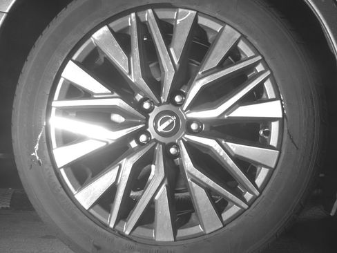 Used 2025 Nissan Altima 2.5 SV image 15