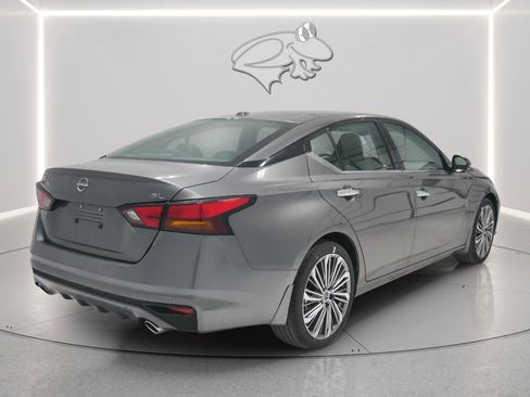 New 2025 Nissan Altima 2.5 SL FWD image 5