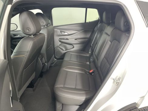 Used 2025 Buick Envista Avenir image 24