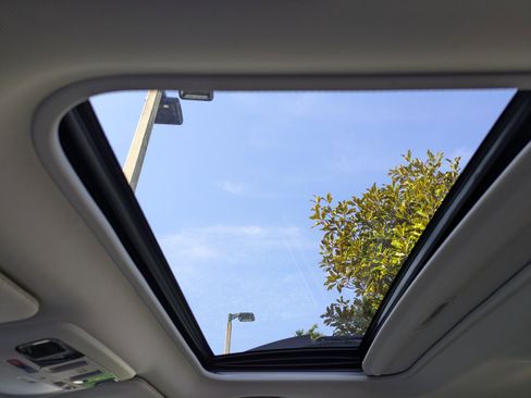 Used 2018 Subaru Outback 2.5i Limited image 21