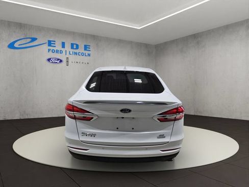 Used 2020 Ford Fusion SE w/ Equipment Group 151A FWD image 10