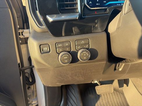 New 2026 Chevrolet Silverado 1500 RST w/ Dark Appearance Package image 9