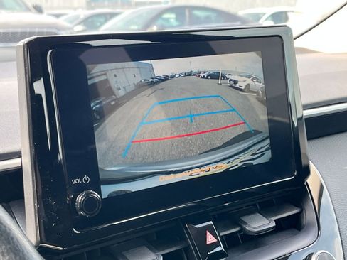 Used 2025 Toyota Corolla LE image 23