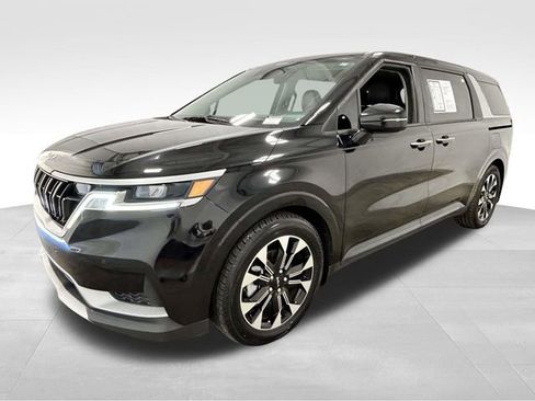 Used 2024 Kia Carnival EX FWD image 5