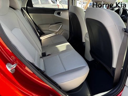 Certified 2022 Kia Soul LX image 28