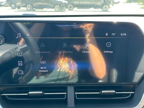New 2026 Chevrolet Trax LT w/ LT Convenience Package FWD image 24