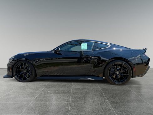 New 2026 Ford Mustang GT Premium w/ GT Performance Package RWD image 2