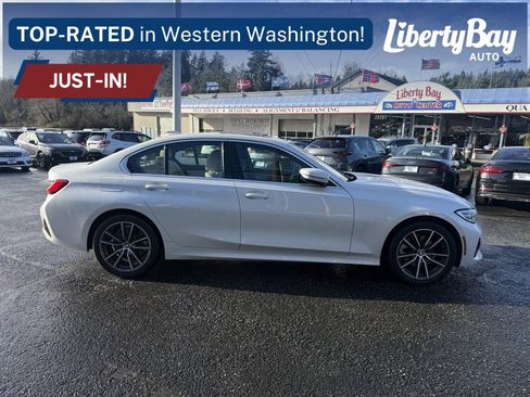 Used 2021 BMW 330i xDrive Sedan image 4