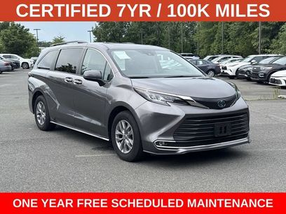 Used 2023 Toyota Sienna XLE