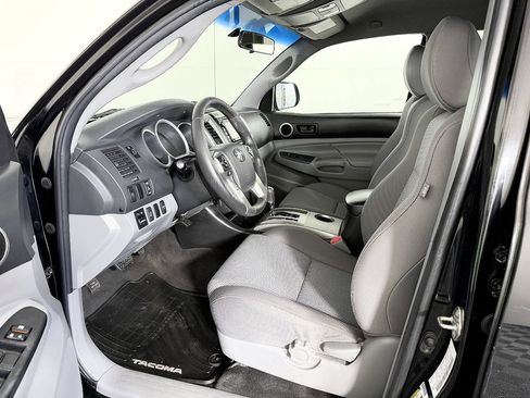 Used 2015 Toyota Tacoma 4x4 Double Cab w/ TRD Sport Package image 29