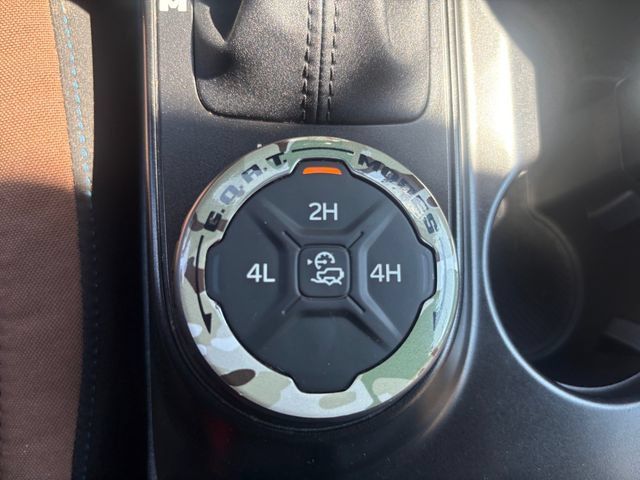 Used 2022 Ford Bronco Outer Banks AWD/4WD image 17
