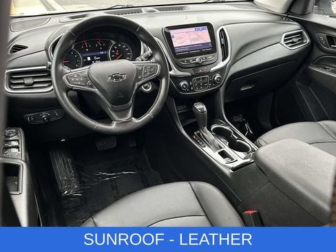 Used 2020 Chevrolet Equinox LT w/ Sport Edition FWD image 2