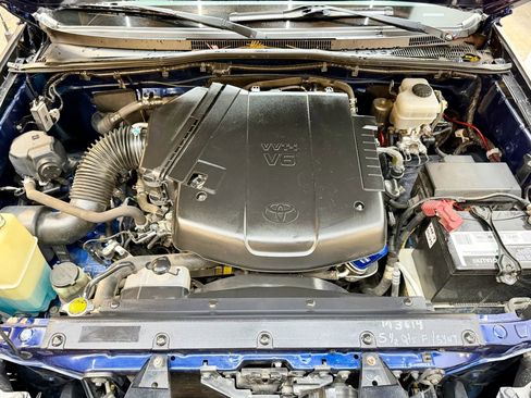 Used 2015 Toyota Tacoma Pickup 4D 5 ft image 21