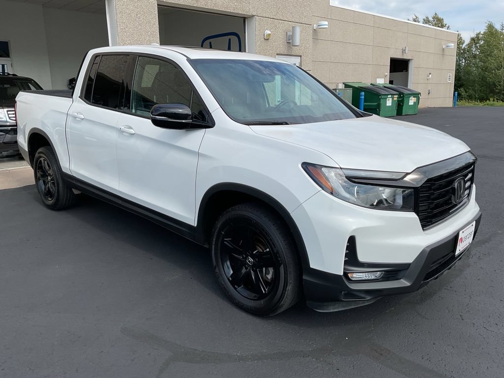 Used 2023 Honda Ridgeline Black Edition image 3