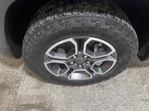 Used 2022 Jeep Grand Cherokee Trailhawk AWD/4WD image 30