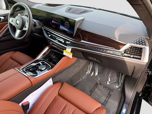 New 2026 BMW X6 xDrive40i image 15