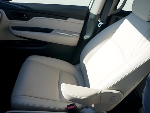 Certified 2025 Honda Odyssey EX-L image 31