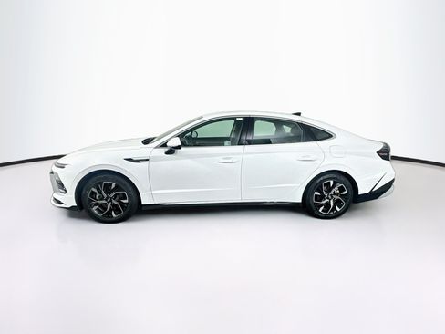 Used 2025 Hyundai Sonata SEL FWD image 4