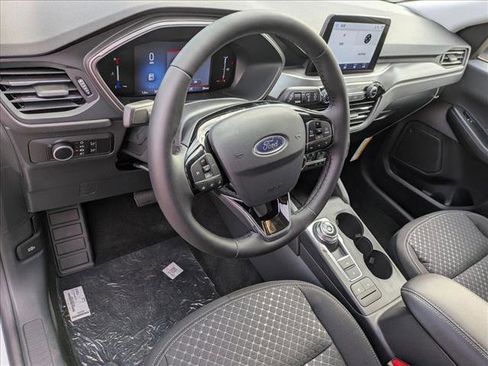 New 2025 Ford Escape Active w/ Cold Weather Package image 3