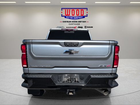 Used 2024 Chevrolet Silverado 2500 ZR2 w/ Technology Package AWD/4WD image 5