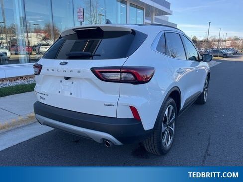 Certified 2024 Ford Escape Platinum w/ Premium Technology Package image 8