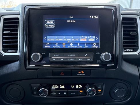 Certified 2022 Nissan Frontier SV image 16