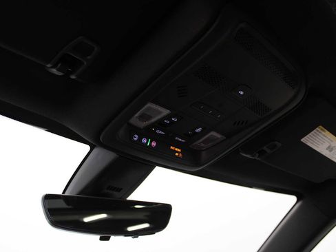 Certified 2022 Cadillac XT5 Premium Luxury w/ Technology Package image 23