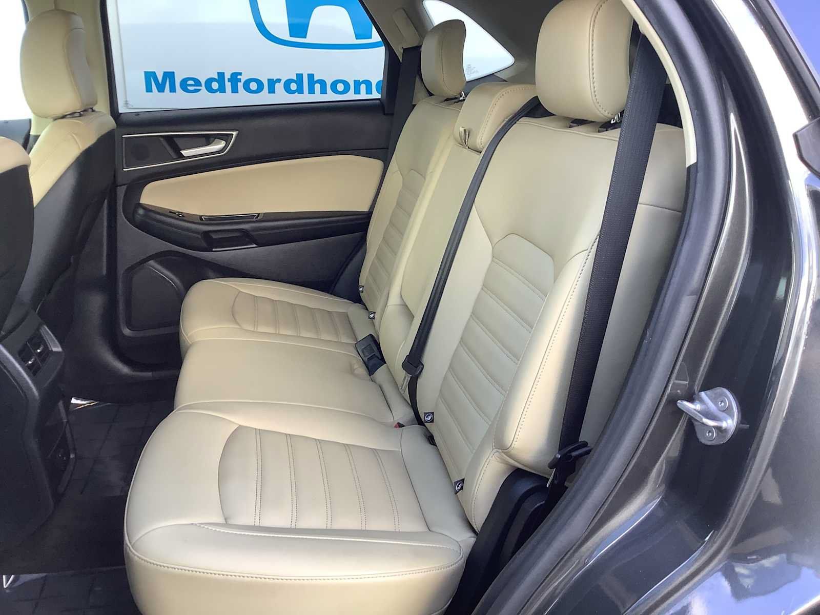 Used 2020 Ford Edge SEL AWD/4WD image 13