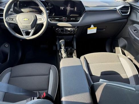 New 2026 Chevrolet TrailBlazer LT w/ Convenience Package image 8