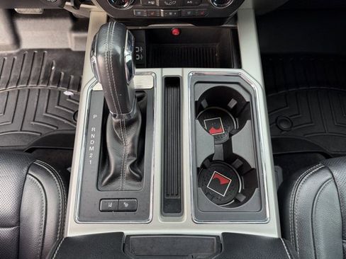 Used 2017 Ford F150 Lariat w/ Equipment Group 502A Luxury image 18