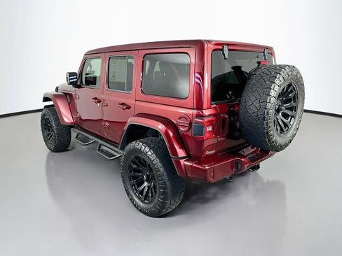 Used 2021 Jeep Wrangler Unlimited Sahara AWD/4WD image 5