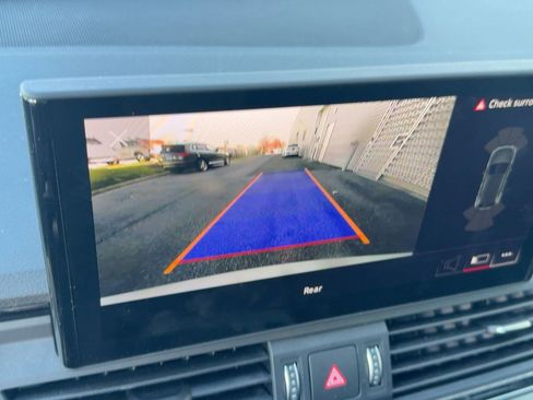 Used 2025 Audi Q5 2.0T Premium w/ Convenience Plus Package image 25