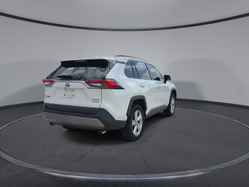 Used 2019 Toyota RAV4 Limited w/ Carpet Mat Package AWD/4WD image 8