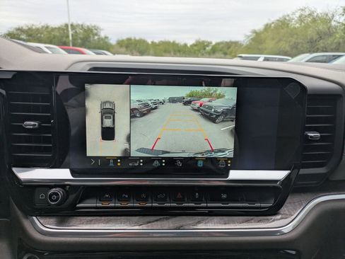 Used 2022 Chevrolet Silverado 1500 LTZ w/ LTZ Convenience Package II image 18