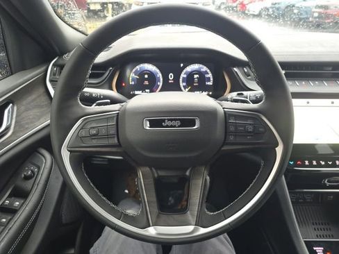 New 2026 Jeep Grand Cherokee Altitude AWD/4WD image 15