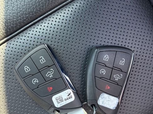 Used 2023 GMC Sierra 1500 Denali w/ Denali Reserve Package AWD/4WD image 22