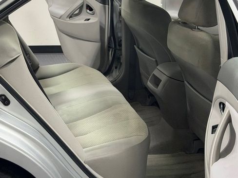 Used 2007 Toyota Camry LE image 10