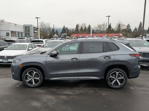 New 2026 Volkswagen Tiguan SE image 2